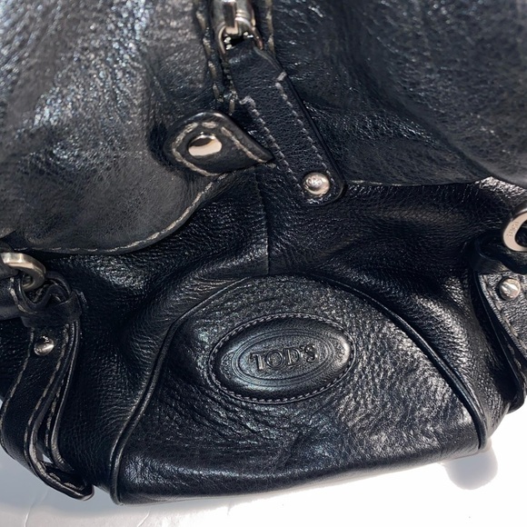 Tod’s black leather handbag - Picture 6 of 16